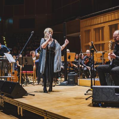 Koncert symfoniczny - Dzień Kobiet